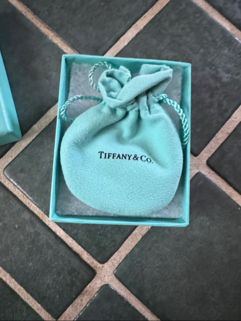 Authentic Tiffany & Co. Somerset Twist Knot Stud Earrings 🩵 - Picture 7 of 7